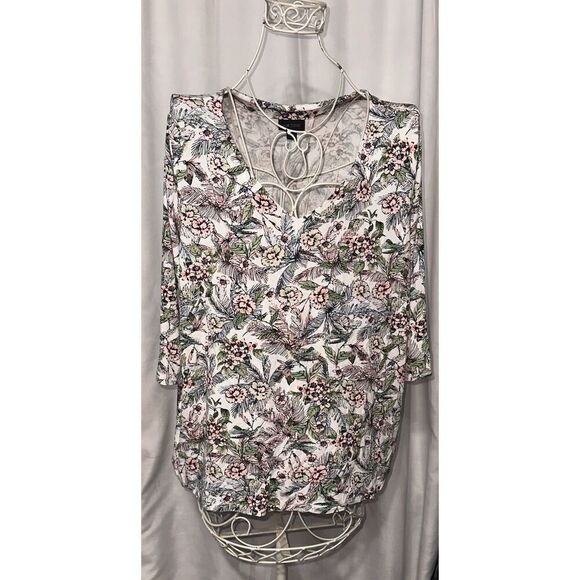 BEAUTIFUL J. Jill White V NECK FLORAL PRINTcotton with water-color floral print - Picture 1 of 6